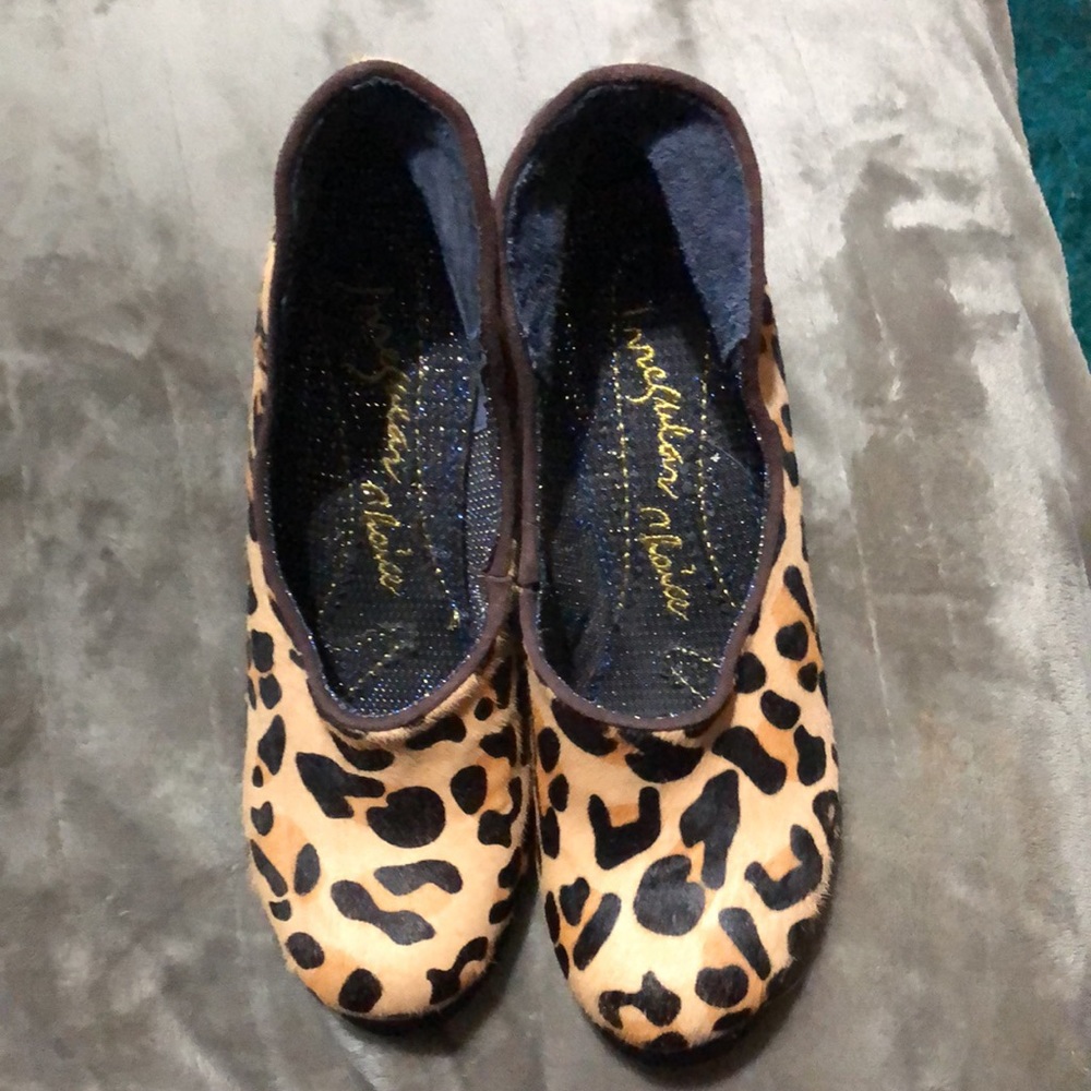 Size 8 Irregular Choice pumps? Booties? Platforms? - Picture 9 of 17